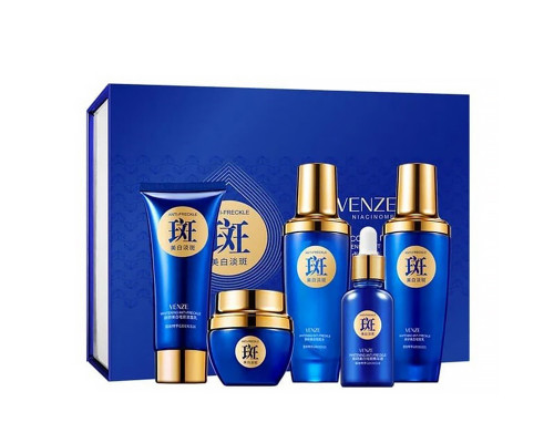 Подарунковий набір Etae Whitening Anti-Freckle Cover Box Set для вибілювання та видалення веснянок Подарунковий набір Etae Whitening Anti-Freckle Cover Box Set для вибілювання та видалення веснянок