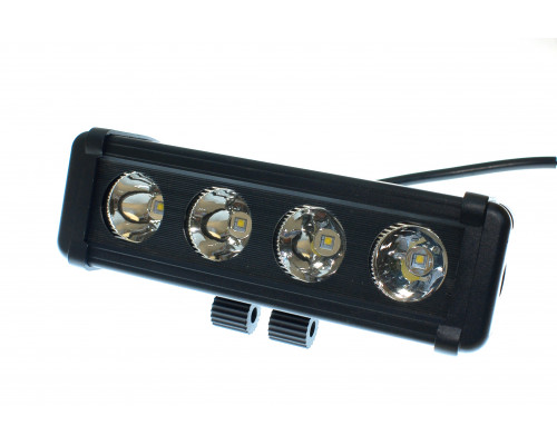 Світлодіодна фара AllLight D-40W 4chip CREE spot 9-30V нижнє кріплення Світлодіодна фара AllLight D-40W 4chip CREE spot 9-30V нижнє кріплення
