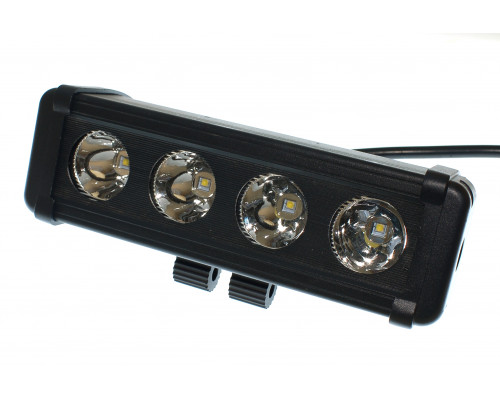 Світлодіодна фара AllLight D-40W 4chip CREE spot 9-30V нижнє кріплення Світлодіодна фара AllLight D-40W 4chip CREE spot 9-30V нижнє кріплення